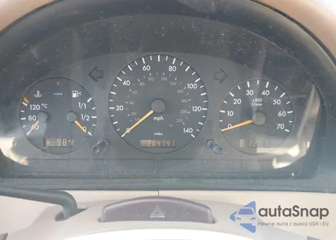 2001 Mercedes-Benz Ml 430 z USA, uszkodzony, nr VIN 4JGAB72E21A260651